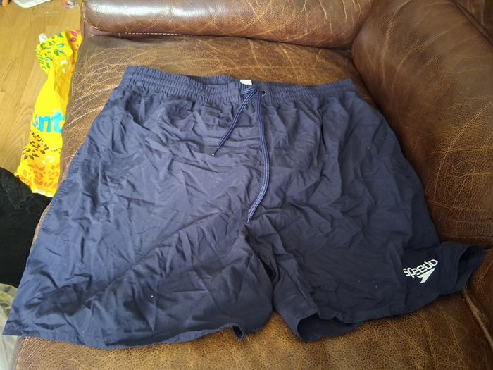 clothing EUR 1 each item