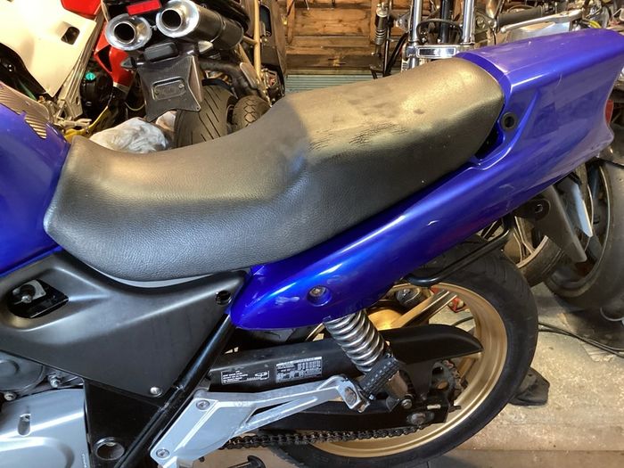 Honda cb500 saddle