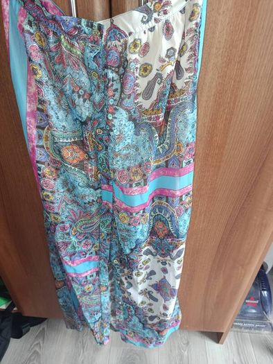 Women's  clothes