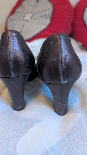 Selection of ladies high heel shoes size 38
