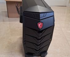 MSI Aegis 3 PC - Ben Q 24" Monitor