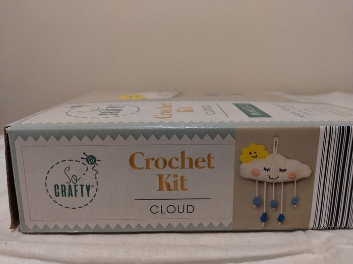 Crochet arts & crafts Kit, Clouds, New in box