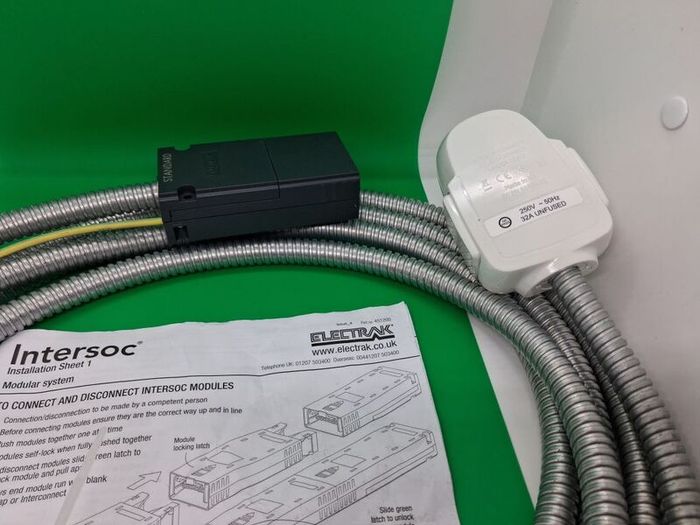 Postage - Electrak IAB312A 32Amp Feed Module 5mtr