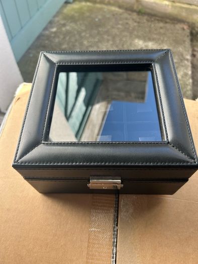 Watch Box