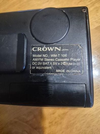 Crown WM-T 106 Fm Radio/Cassette player