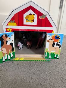 Melissa & Doug Latches Barn