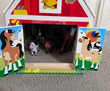 Melissa & Doug Latches Barn