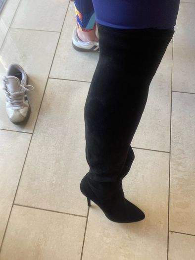 Karen Millen Suwde over the knee boots