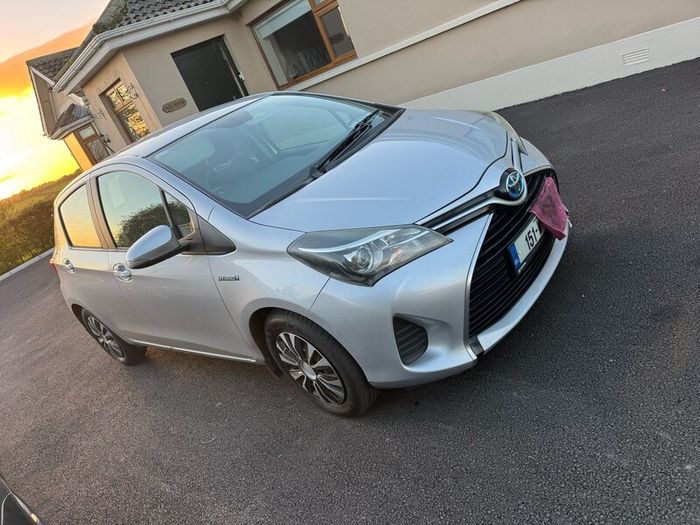 Toyota Yaris up