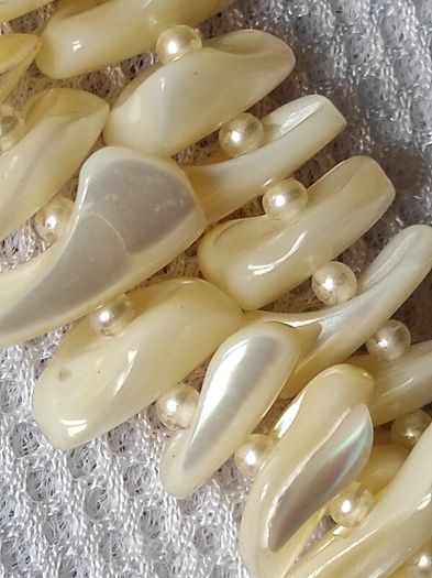 Mother of pearl Japan necklace