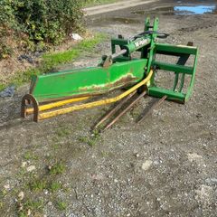 Mchale bale splitter