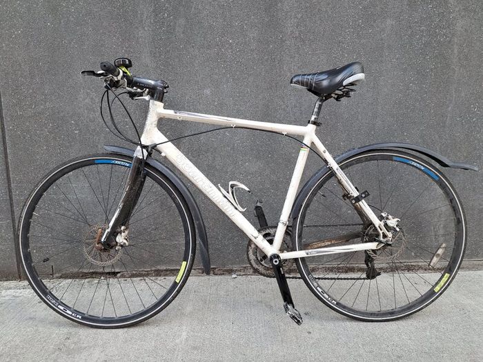 Hybrid bike - Boardman - Marathon+ tyres