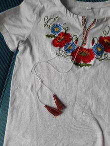 Boho Tshirt girls size 7-8 years