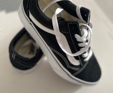 Vans Old Skool Platform trainers in black