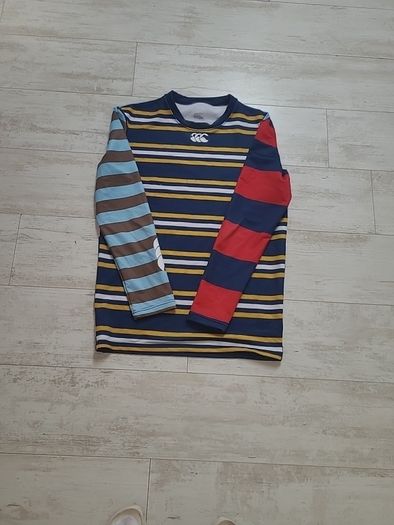Under Armour top. 2xlarge.