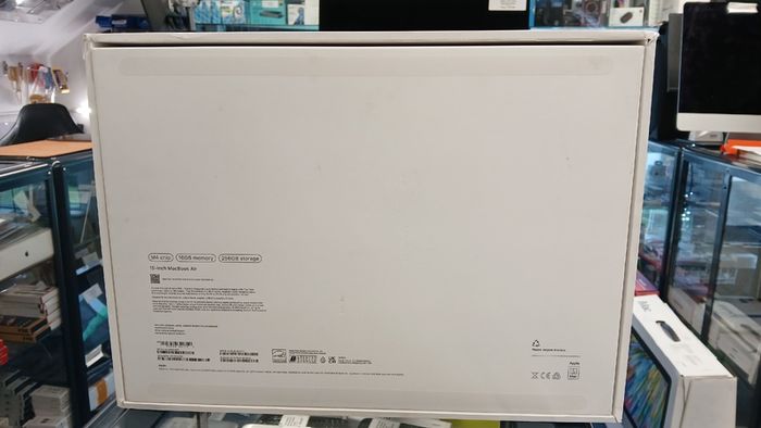 Apple MacBook Air M4 15 Inch 2025 256gb SSD 16GRam 10C CPU 10C GPU Maximum Capacity : 100% cycle count: 90
