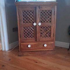 Solid wood cabinet