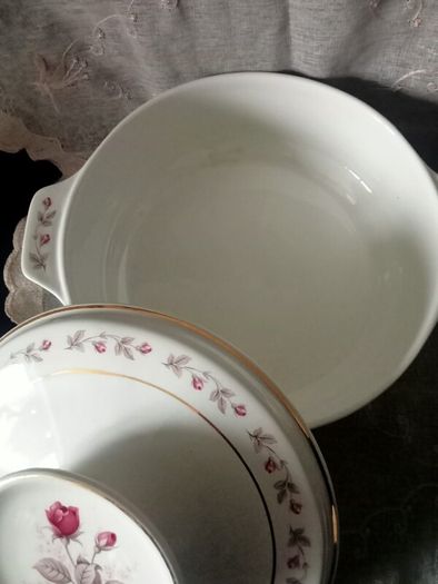 Arklow Pottery "AVOCA" Tureen Lidded Casserole Dish