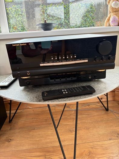 Separates music set up harman -kardon hk3370  tuner amplifier, marantz cd player cd5001 ,  4 wharfedale speakers and sub bass + 200 cd mixed remotes and wiring