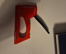 Rawlplug Stapler
