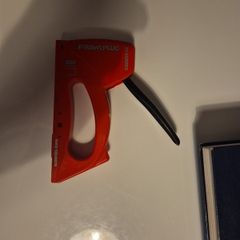 Rawlplug Stapler