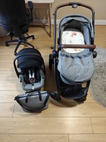 Maxi Cosi 3 in 1 Travel System