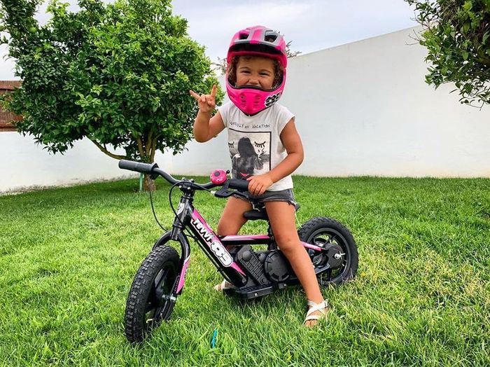 Revvi 12 Inch Lithium-ion 24v Kids Electric Balance Bike 2-6 Years