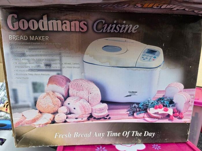 Goodmans Cuisine Bread Maker  New in Box Never Used.