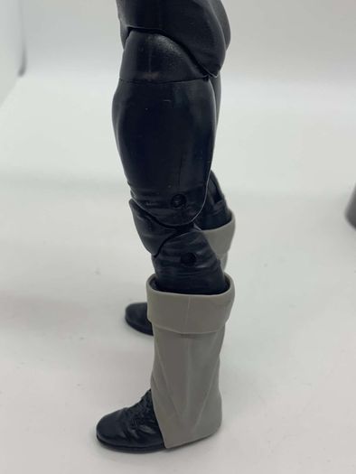wwe elite Wrestlemania 34 The Undertaker with entrance greats clothing & stand action figure