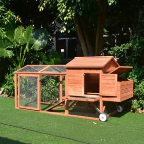 Large Chicken Coop 6-9 Birds With Wheely