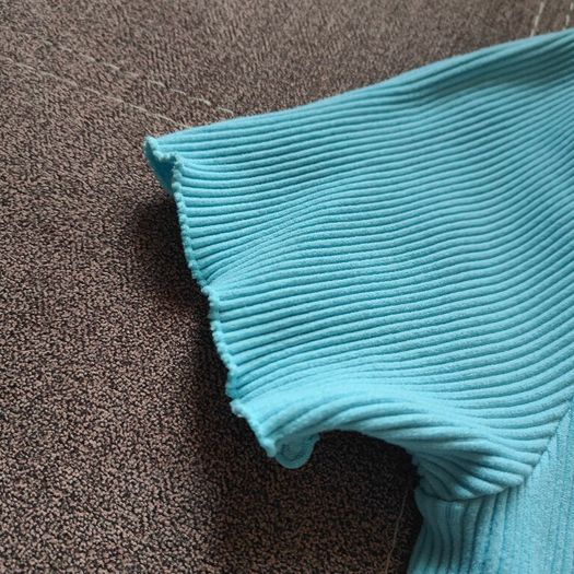 Light blue cropped Top, size S