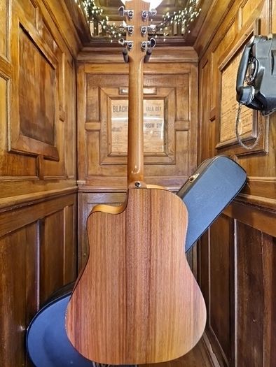 Maton SRS70ce
