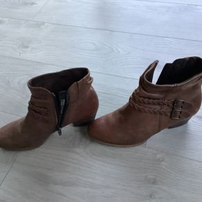 Ladies leather Gabor Boots Size 4/37 (New)