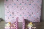 Girls book ends and notice board