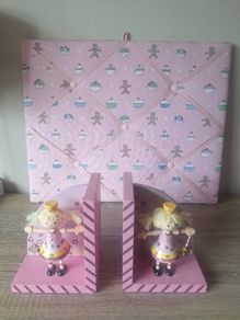 Girls book ends and notice board