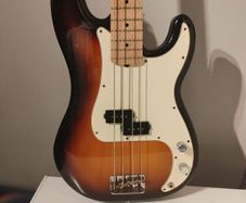 bass guitar  fender precision bass