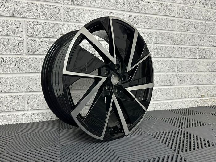 18 19" Inch Skoda Aero Style Alloy Wheels Octavia Scout Superb Karoq Kodiaq Enyaq A3 Vw Golf 5x112