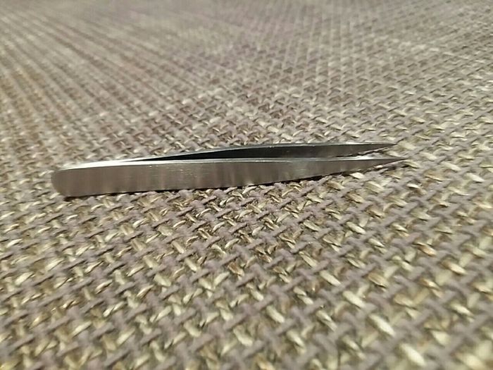 Tweezers