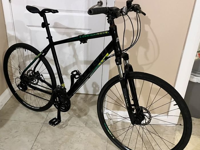 Adults Carrera Crossfire Hybrid Mountain Bike