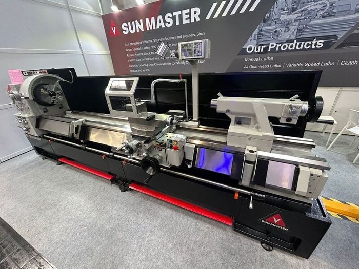 Sunmaster CH 26120V DBC 3000mm -  Ex-demo lathe
