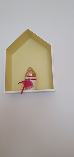 Shelves Big Clearout, Make An Offer