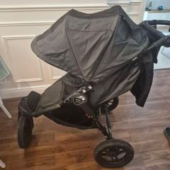 City Elite baby jogger
