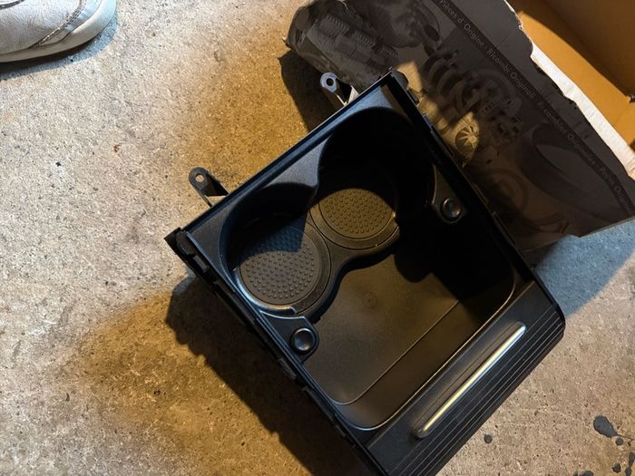 vw cc cup holder