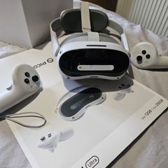 Pico 4 Ultra Headset