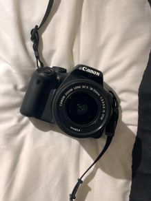 Canon EOS 250D (Rebel SL3) 18-55mm IS STM lens