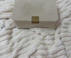 jewlery box