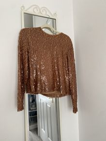 Gallery sequin top new with tags