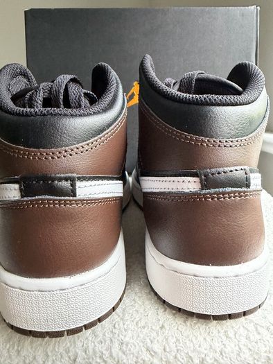 Nike Air Jordan 1 Mid Brown/Black UK5 EU38