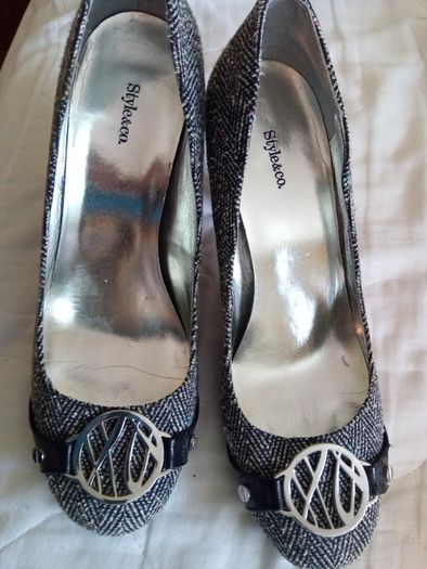 Shoes. Houndstooth design. 6.5