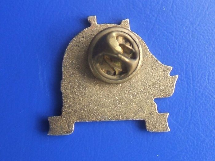 MAYFLOWER II (Plimoth Pilgrims replica ship) - a scarce souvenir/merchandise badge